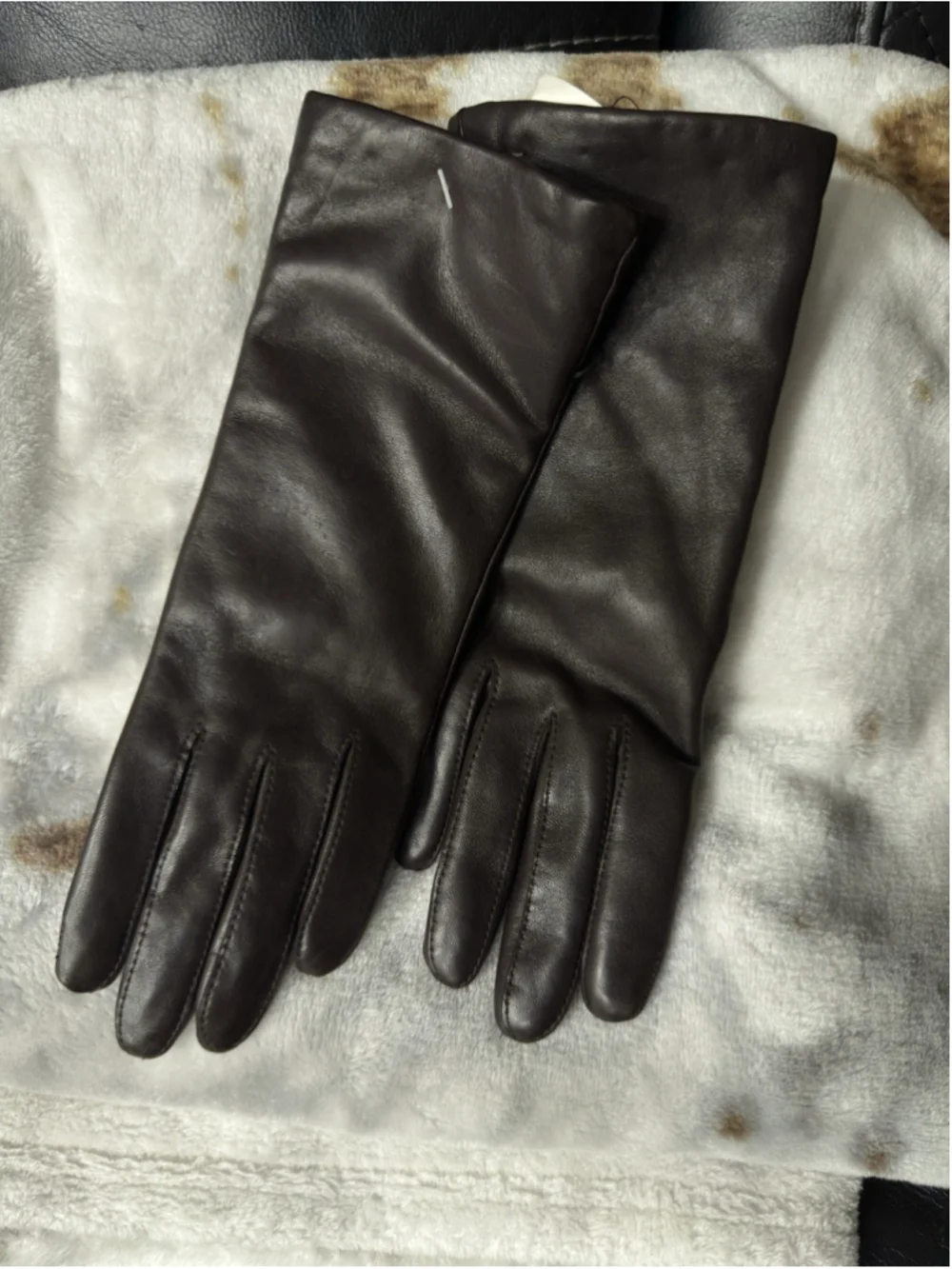 Isotoner Cashmere Lined Leather Gloves, size 7, brown leather